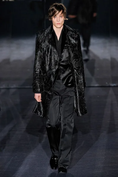 Look 36